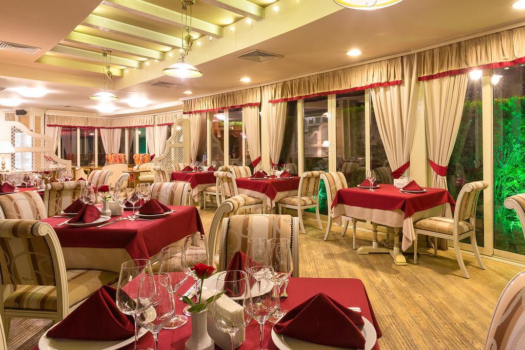 Hotel Club Central Hisarya Esterno foto