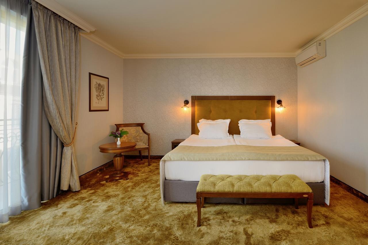 Hotel Club Central Hisarya Esterno foto